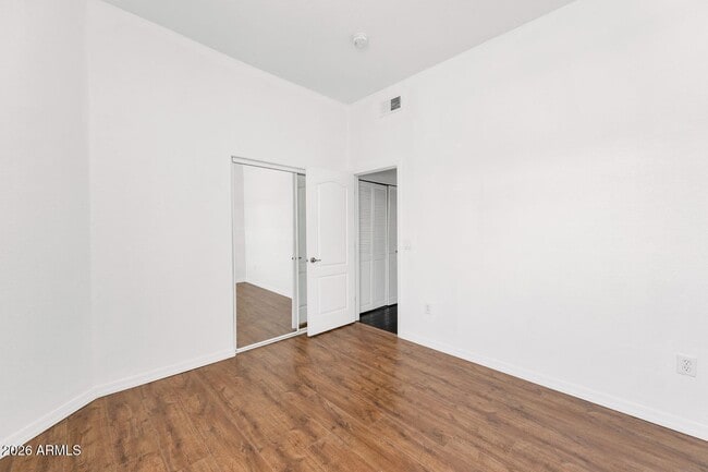 Building Photo - 4533 N 22nd St