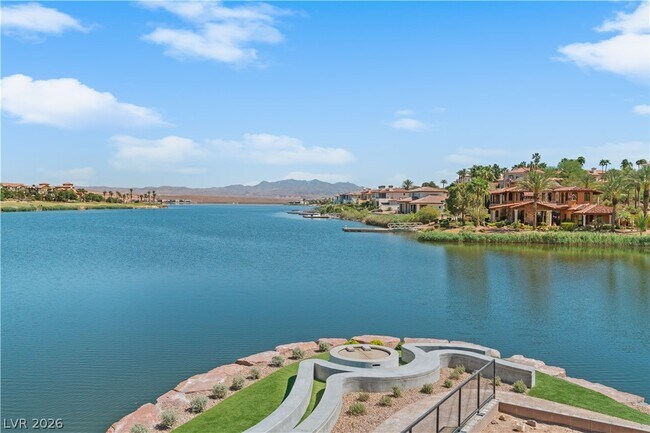 Building Photo - 66 Lakefront Dr