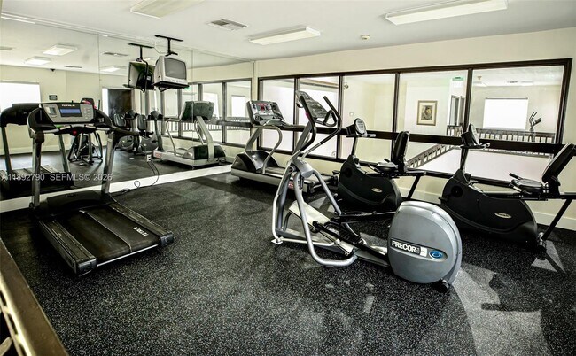 Building Photo - 10630 SW 157th Ct