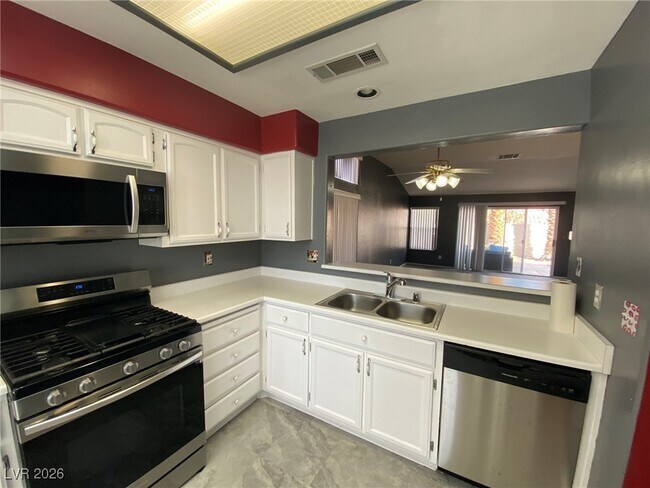 Building Photo - 8090 Kinsella Way