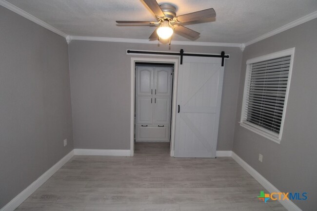 Building Photo - 2104 Brantley Ave
