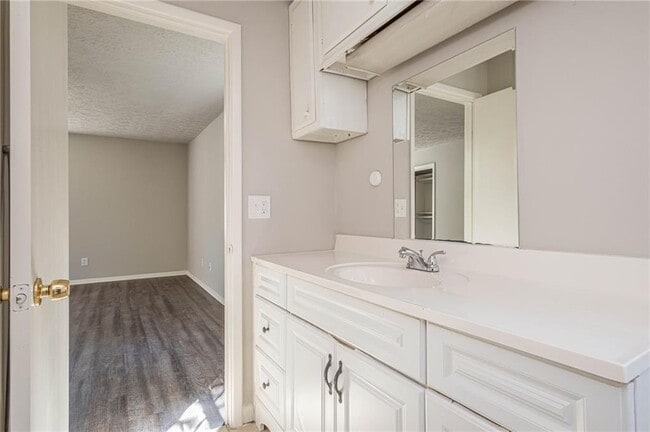 Building Photo - 1798 Dogwood Ct SW