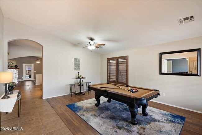 Building Photo - 42187 W Chisholm Dr