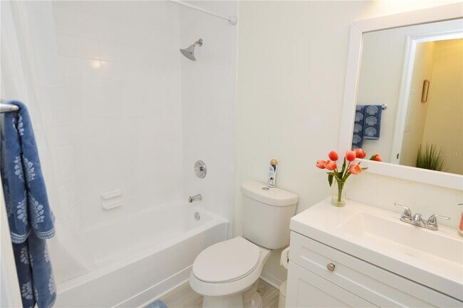 Building Photo - 10263 Gandy Blvd N