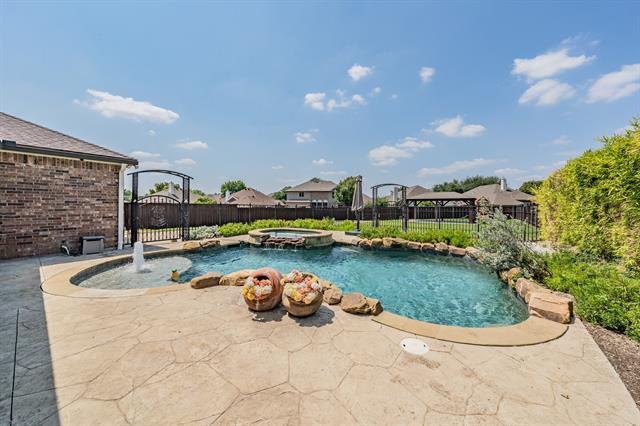 Building Photo - 2748 Club Ridge Dr