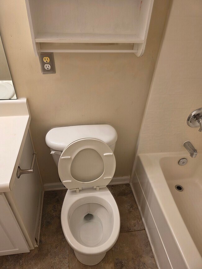 Building Photo - 3004 Knottsberry Way