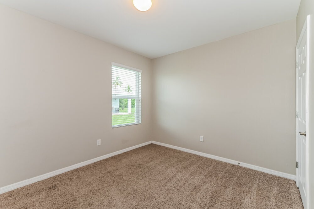 Building Photo - 449 SW 19th St