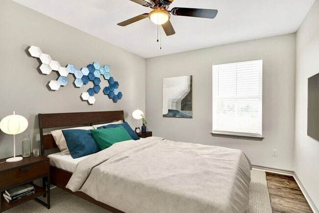 Building Photo - Sign a Lease By the End of July and Receive One Month of FREE Rent! Luxury 3 Bedroom 2.5 Bath Tow...