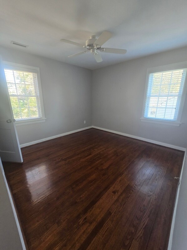 Building Photo - 8410 Holly Hill Rd