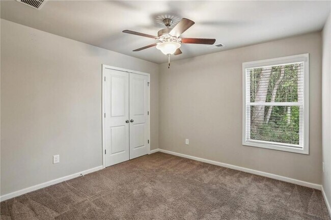 Building Photo - 2099 Easterwood Ct.