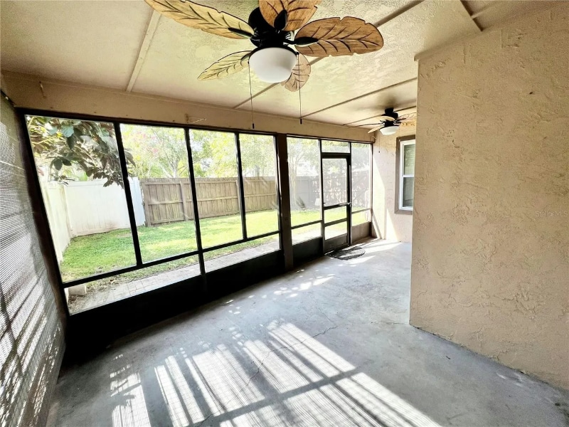 Building Photo - 3145 Chatsworth Ln