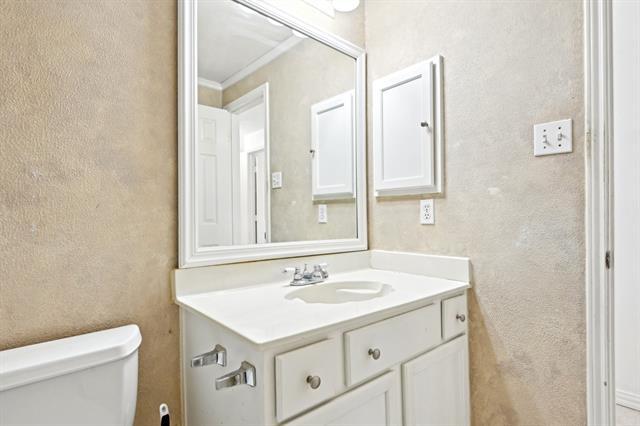 Building Photo - 2320 Dampton Dr