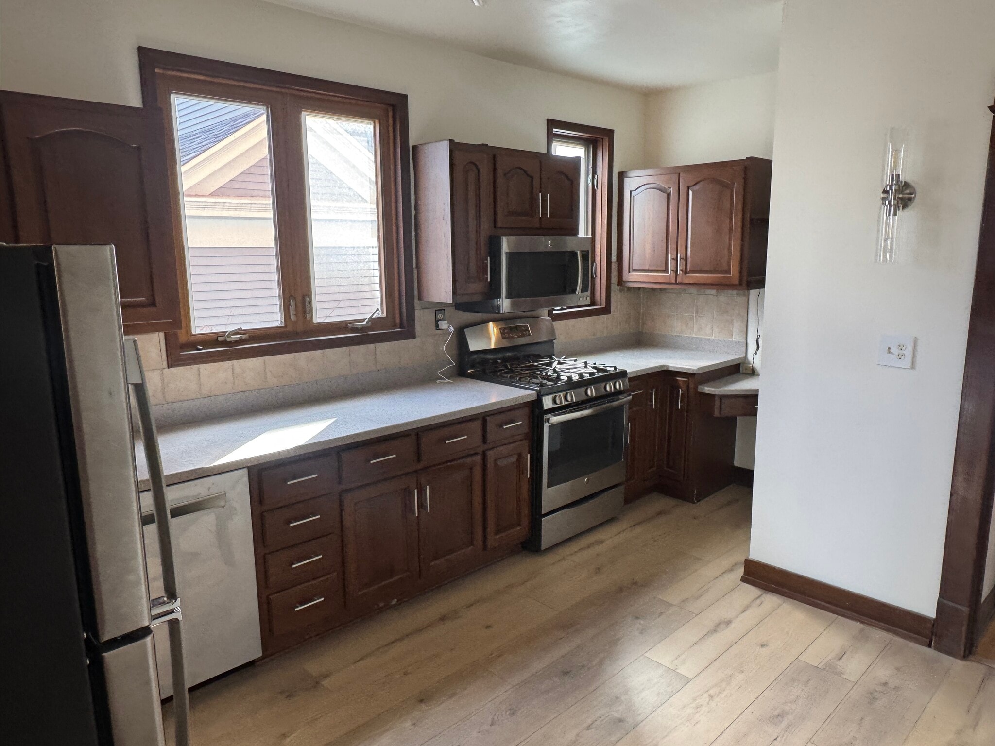 Building Photo - 2992 S Wentworth Ave