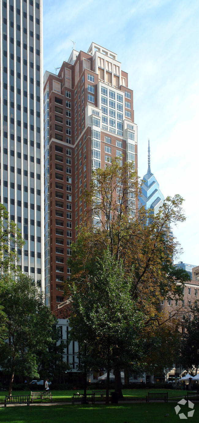 Building Photo - 10 Rittenhouse Square