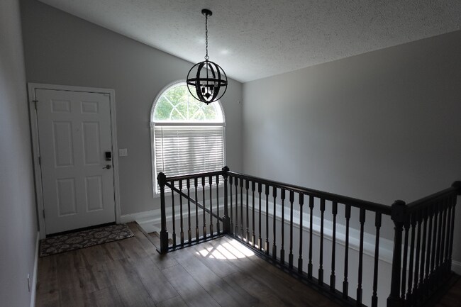 Building Photo - 2211 W Jubilee Ln