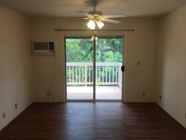 Primary Photo - 2 bdrm 1.5 bath 2nd floor Southpointe at W...