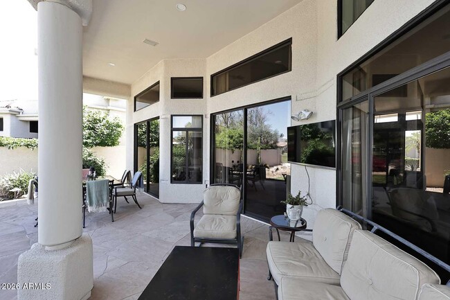 Building Photo - 8334 E Jenan Dr