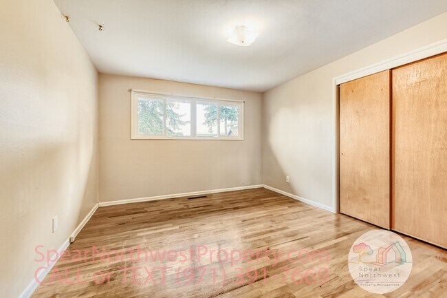 Building Photo - 9515 SE Stanley Ave