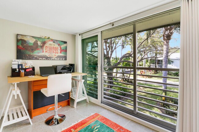 Building Photo - 1 Garden St