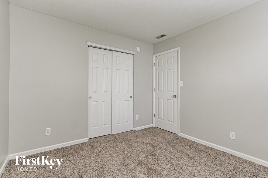 Building Photo - 5311 Thompson Park Blvd