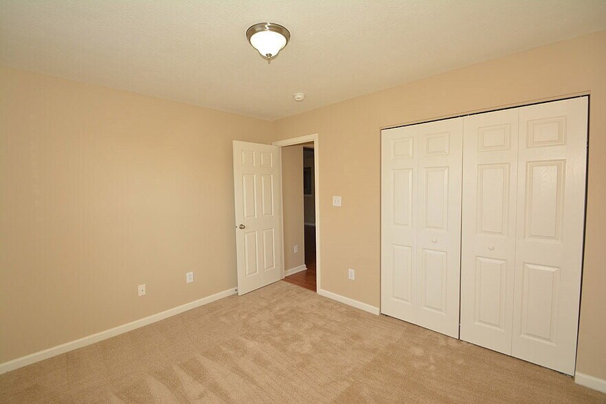 Building Photo - 5544 Wild Horse Dr