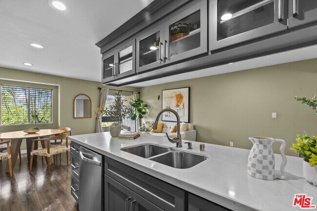 Building Photo - 2700 Cahuenga Blvd