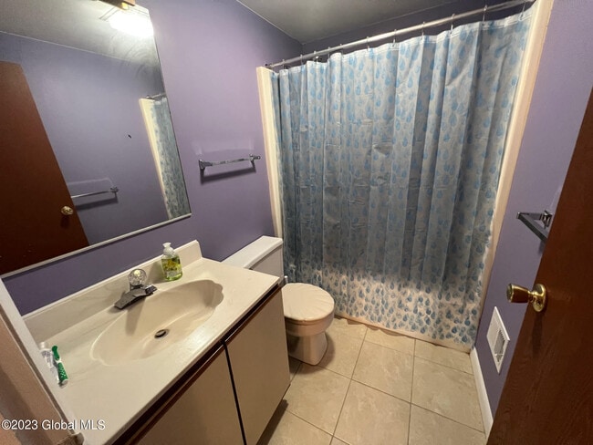 Building Photo - 13 Meadow Rue Pl