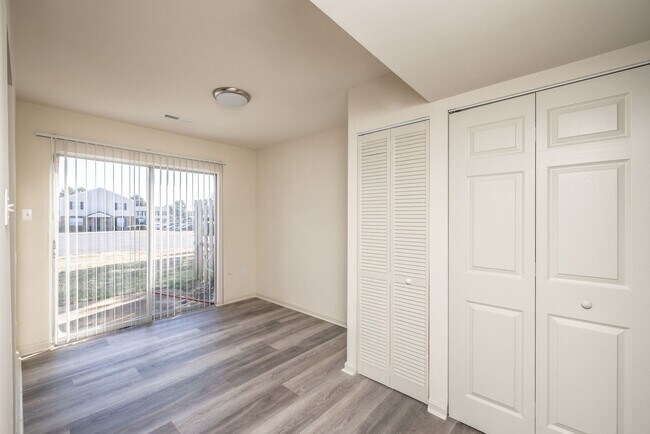 Building Photo - Charming Townhome in Hunters Mill – 3 Beds...