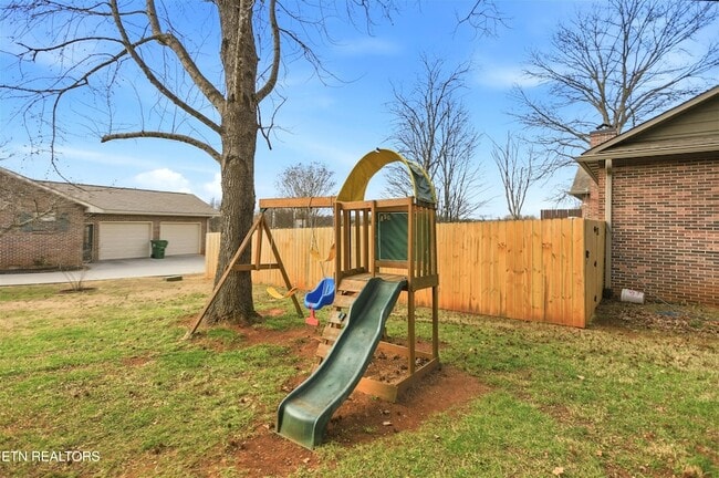 Building Photo - 1501 Woodbury Ct
