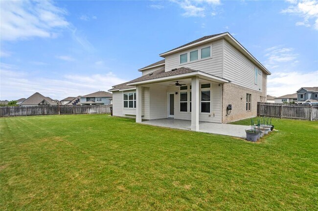 Building Photo - 20700 Matts Cove