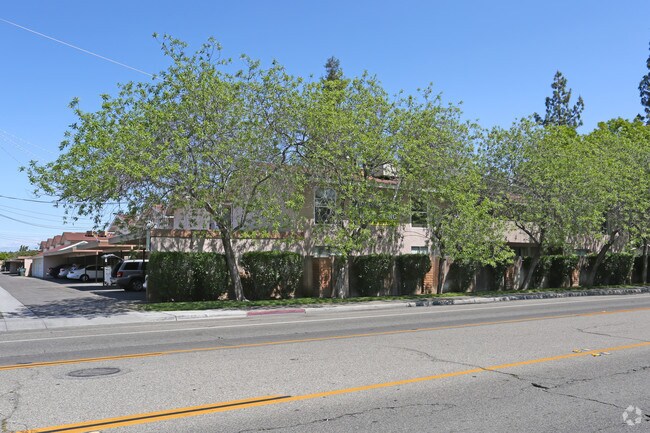 Building Photo - Sunrise Apartments