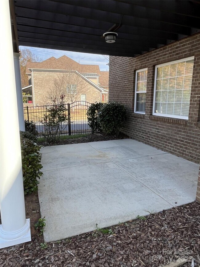 Building Photo - 11502 Wheat Ridge Rd