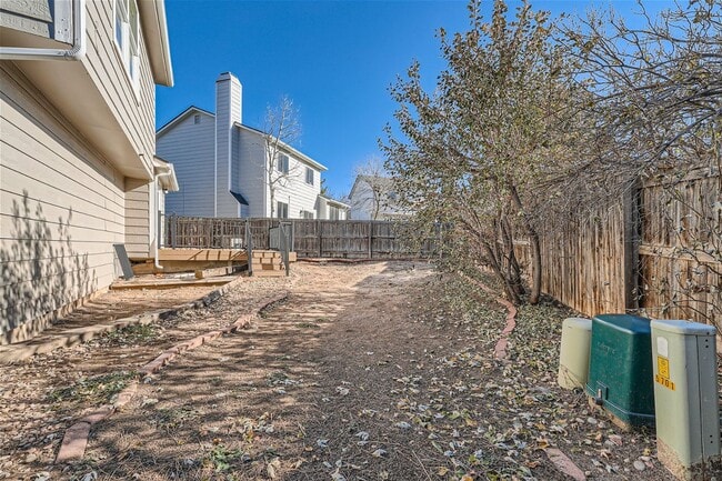 Building Photo - 5701 N Wagonwheel Trail
