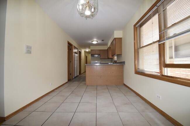 Building Photo - 2729 W 37th Pl