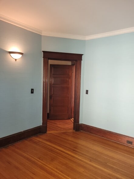 Dining Room - 191 North Ave