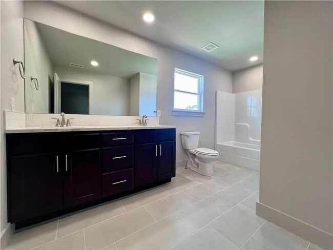 Building Photo - New Beginnings Start At AMRR: Luxury 4 Bedroom Home In Fayetteville