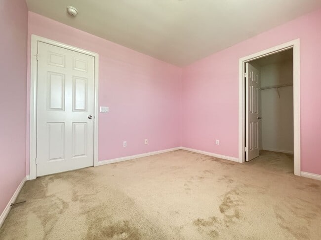 Building Photo - 7181 Logsdon Dr