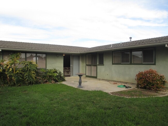 Building Photo - North East Corner Lot Home