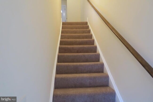 Building Photo - 3514 Cranmer Mews