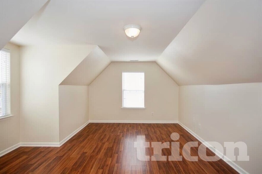 Building Photo - 1404 Weston Ln