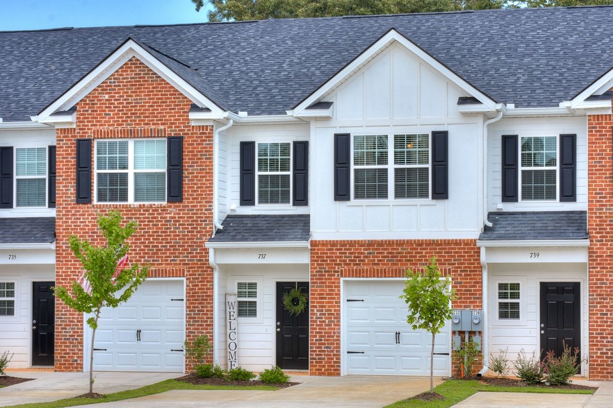 Primary Photo - Cottages of Grovetown