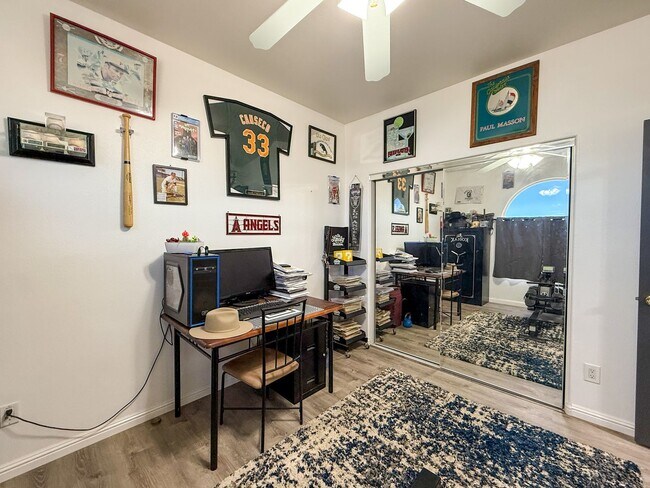 Building Photo - Beautiful Yucca Mesa Home