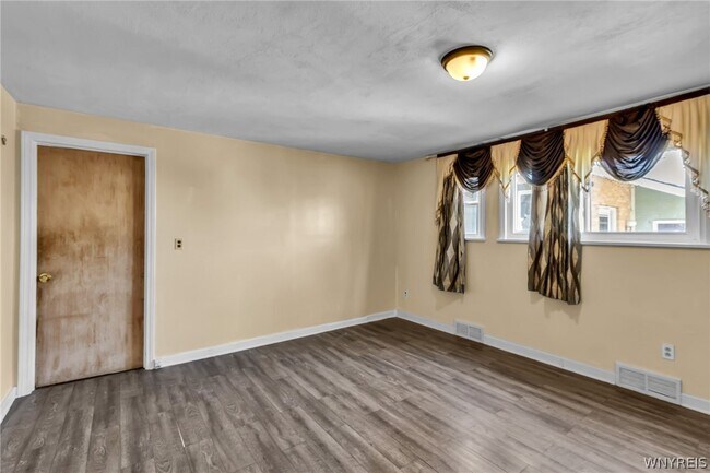 Building Photo - 4098 Bailey Ave