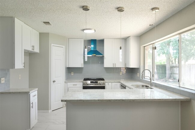 Building Photo - 3418 Green Fields Dr