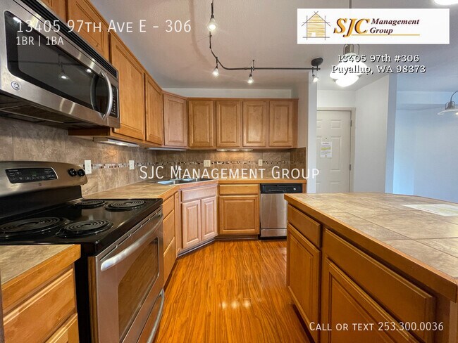 Building Photo - 13405 97th Ave E