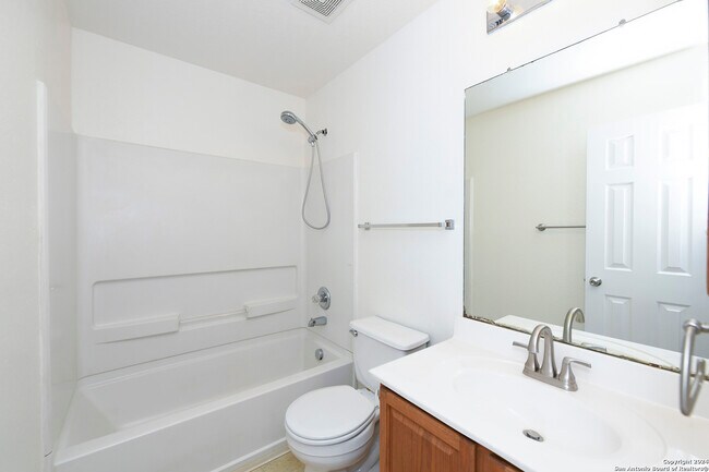 Building Photo - 16134 Branching Oaks