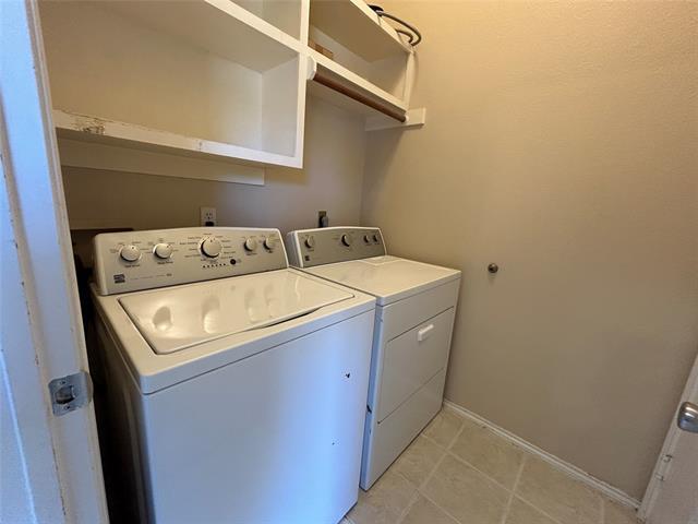 Building Photo - 3805 Pine Valley Dr