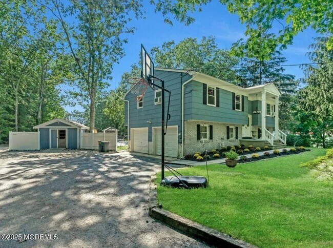 Building Photo - 532 Frank Applegate Rd