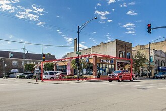 Building Photo - 3101 W Cermak Rd