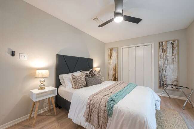 Master Bedroom - 2908 Baer St